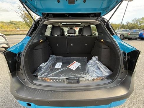 New 2026 Nissan Kicks SR w/ SR Premium Package image 15