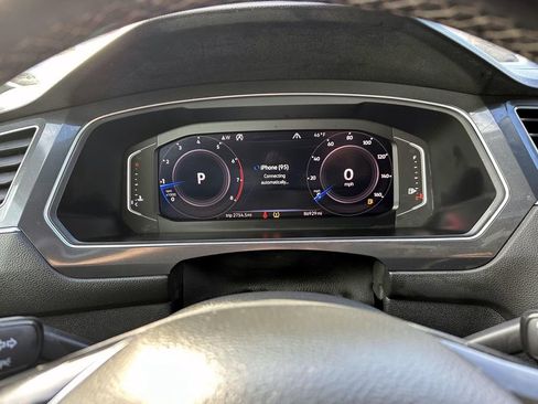 Used 2019 Volkswagen Tiguan SEL Premium R-Line image 25
