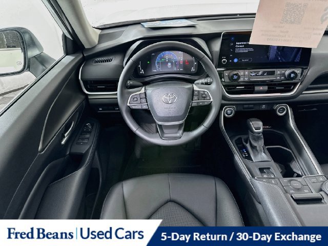 Used 2025 Toyota Grand Highlander AWD image 30