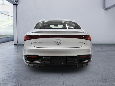 Used 2023 Mercedes-Benz EQS 580 4MATIC Sedan image 5