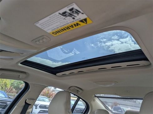 Used 2017 Volvo S60 T5 Inscription Platinum image 20