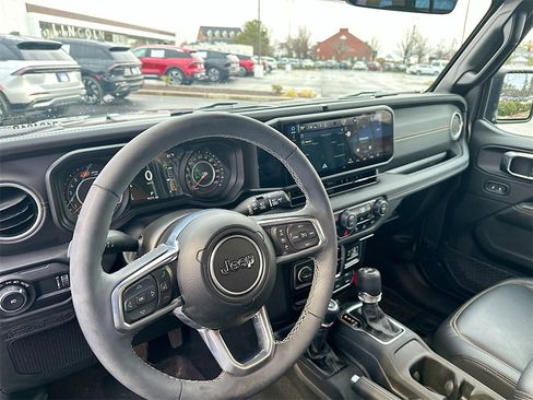 Used 2025 Jeep Wrangler Sahara w/ Safety Group image 10