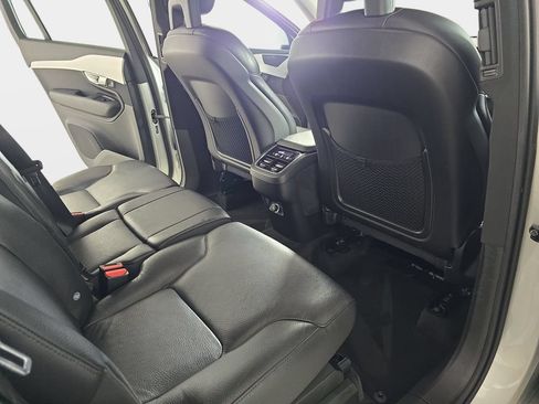 Used 2017 Volvo XC90 T6 Momentum w/ Vision Package AWD/4WD image 12