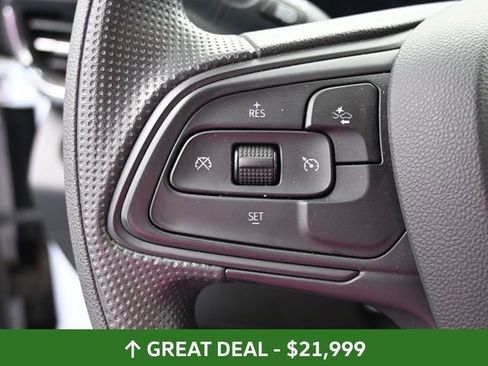 Used 2025 Buick Envista Preferred image 32