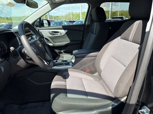 Used 2025 Chevrolet Blazer LT AWD/4WD image 10