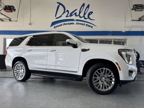 Used 2025 GMC Yukon Elevation w/ LPO, Floor Liner Package AWD/4WD image 1