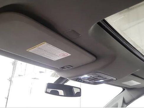 Used 2023 GMC Sierra 2500 SLT w/ SLT Premium Package image 14