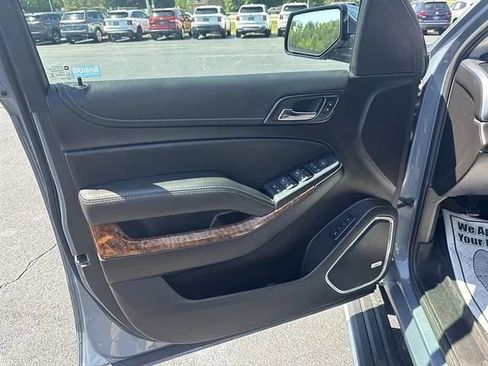 Used 2016 Chevrolet Suburban LTZ AWD/4WD image 7