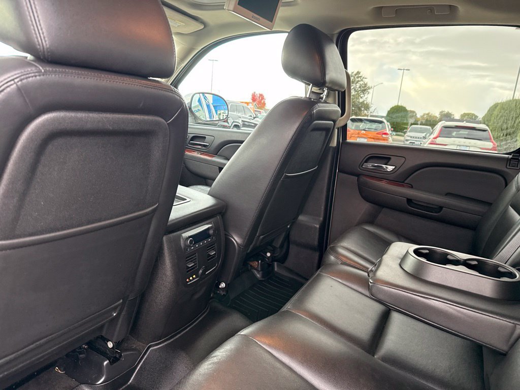 Used 2012 Chevrolet Avalanche LTZ AWD/4WD image 20