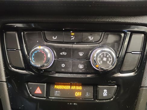 Used 2019 Buick Encore Preferred w/ Safety Package image 17