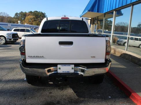 Used 2015 Toyota Tacoma PreRunner w/ SR5 Package image 5