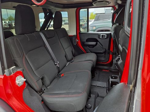 Used 2019 Jeep Wrangler Unlimited Rubicon AWD/4WD image 15