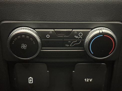 Used 2023 Ford Explorer XLT w/ Equipment Group 202A AWD/4WD image 20