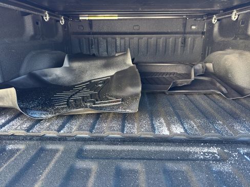 Used 2018 Chevrolet Silverado 1500 LT w/ All Star Edition image 8