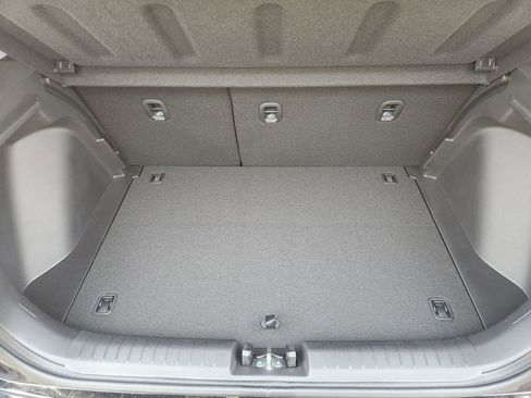 New 2026 Hyundai Venue SE FWD image 30