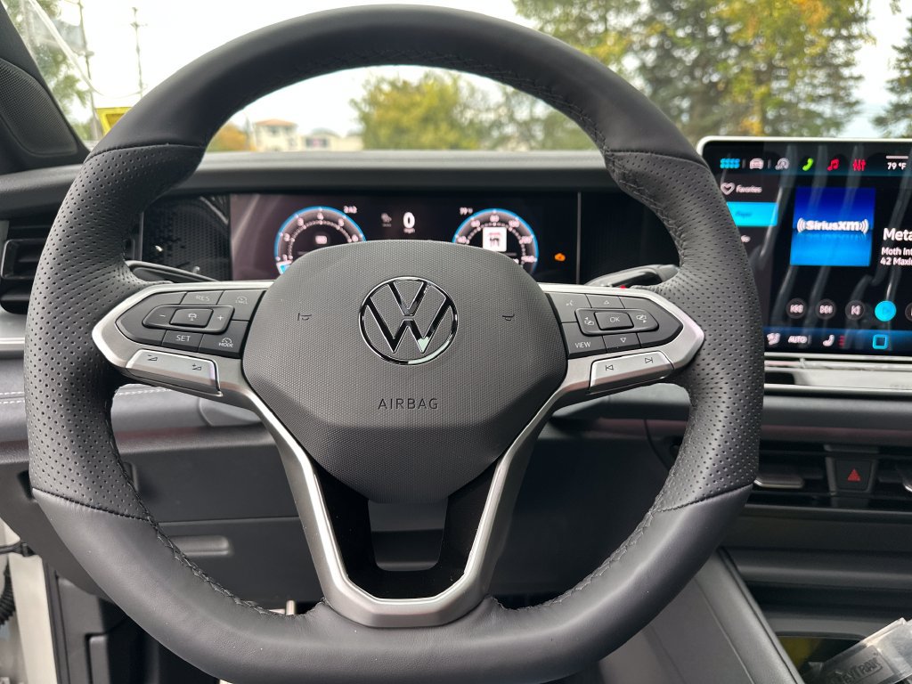 New 2026 Volkswagen Tiguan SE R-Line AWD/4WD image 12
