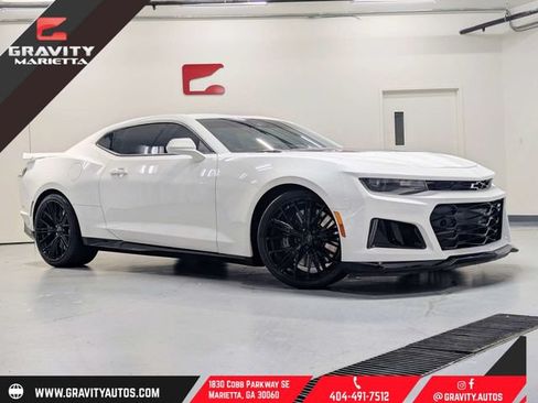 Used 2022 Chevrolet Camaro ZL1 RWD image 1