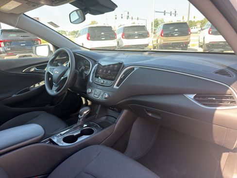 Used 2024 Chevrolet Malibu LS w/ Driver Confidence Package FWD image 15