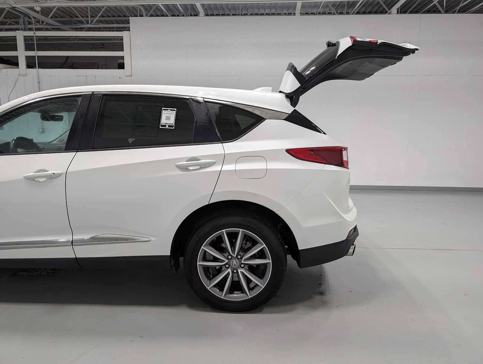 Used 2020 Acura RDX w/ Technology Package AWD/4WD image 11