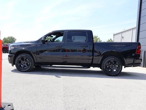 Used 2025 RAM 1500 Big Horn AWD/4WD image 2