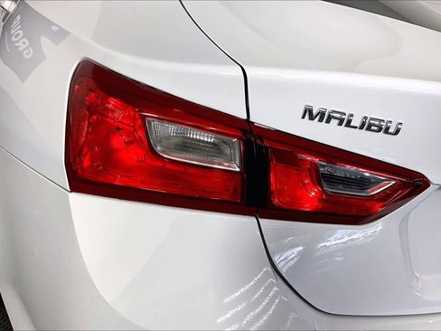 Certified 2022 Chevrolet Malibu LS FWD image 27