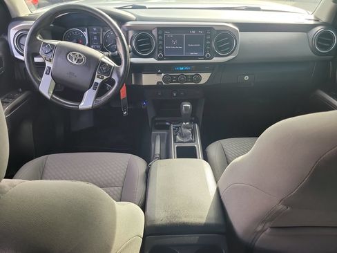 Used 2021 Toyota Tacoma SR5 RWD image 13