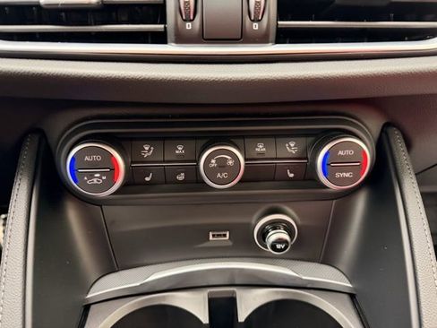 New 2026 Alfa Romeo Stelvio Sprint AWD/4WD image 17