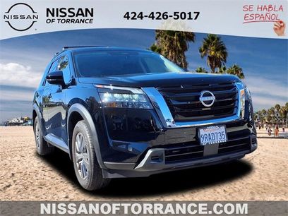Certified 2024 Nissan Pathfinder SV