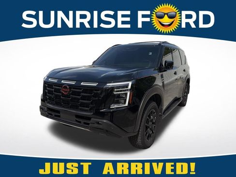 Used 2025 Nissan Armada PRO-4X w/ Pro-4X Premium Package image 1