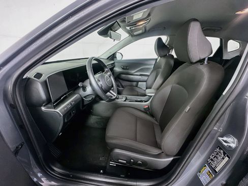 Used 2025 Hyundai Kona SEL FWD image 13