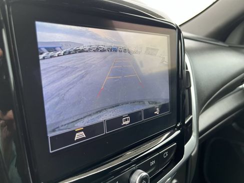 Used 2023 Chevrolet Traverse LT w/ Midnight/Sport Edition AWD/4WD image 17
