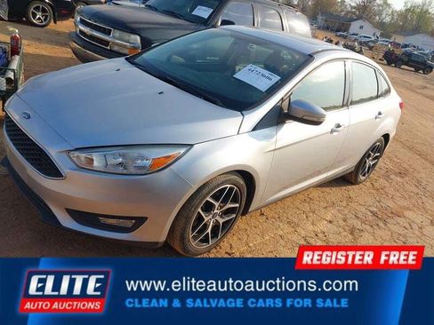Used 2018 Ford Focus SEL image 4