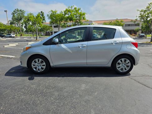 Used 2013 Toyota Yaris LE FWD image 7
