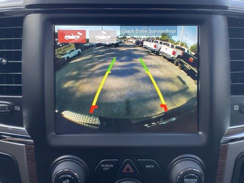 Used 2018 RAM 3500 Laramie w/ Convenience Group AWD/4WD image 39