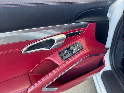 Used 2018 Porsche 911 Targa 4S AWD/4WD image 22