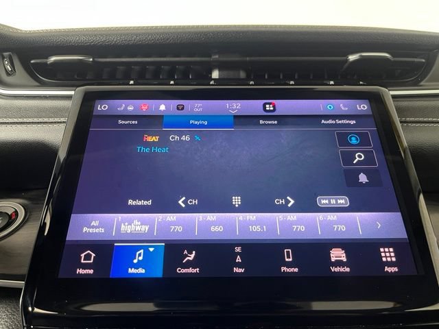 Used 2024 Jeep Grand Cherokee Limited AWD/4WD image 29