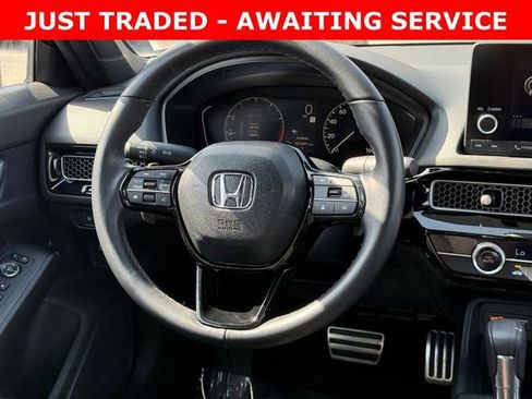 Used 2025 Honda Civic Sport image 12