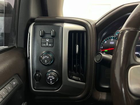 Used 2018 GMC Sierra 1500 SLT image 26