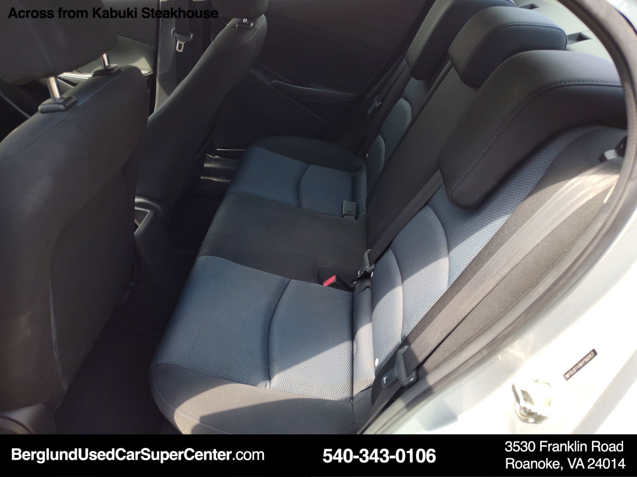 Used 2017 Toyota Yaris iA FWD image 13