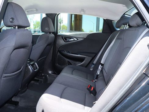 Used 2022 Chevrolet Malibu LT image 30