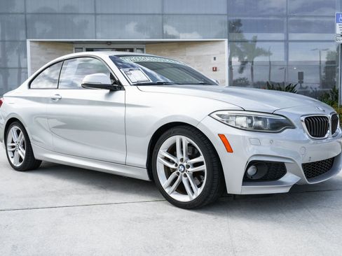 Used 2017 BMW 230i Coupe image 4