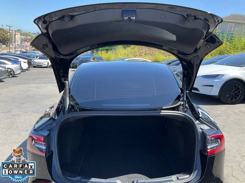 Used 2022 Tesla Model 3 Long Range AWD/4WD image 9