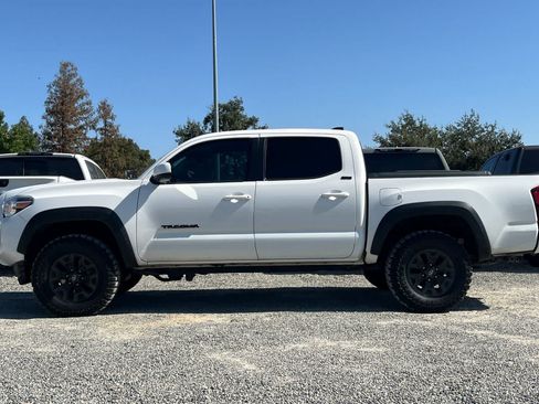 Used 2021 Toyota Tacoma SR5 w/ Trail Edition AWD/4WD image 6