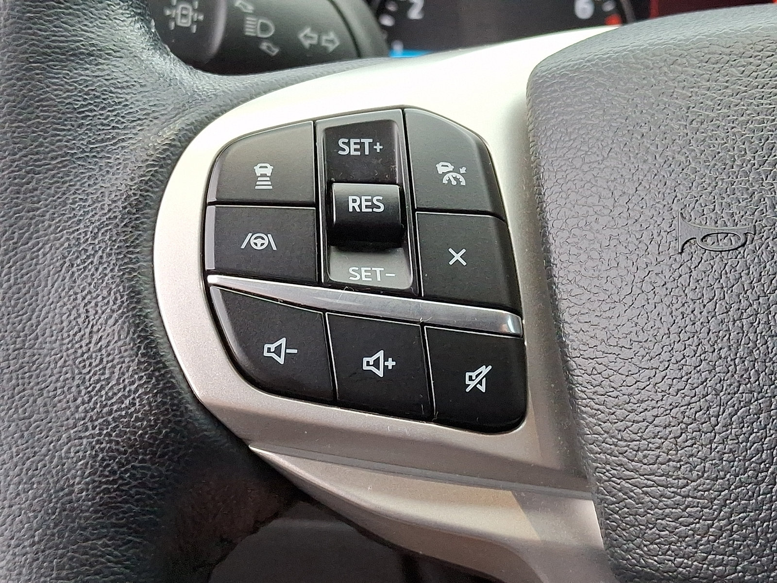 Certified 2023 Ford Explorer XLT w/ Equipment Group 202A AWD/4WD image 22