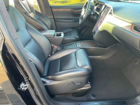 Used 2020 Tesla Model X Long Range image 14