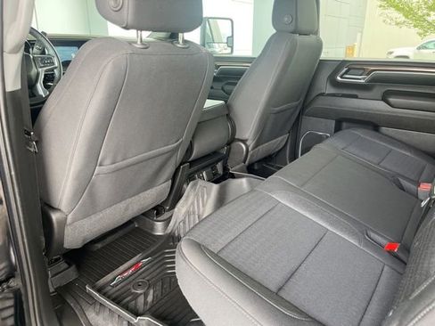 Used 2024 Chevrolet Silverado 2500 LT AWD/4WD image 17