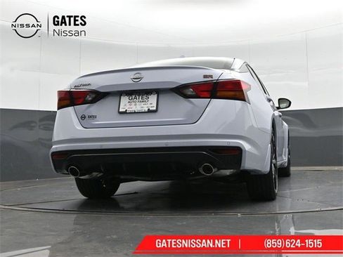 New 2025 Nissan Altima 2.5 SR image 39