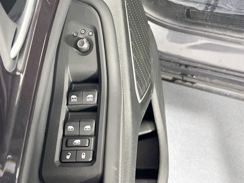 Used 2022 Jeep Grand Cherokee Laredo w/ Luxury Tech Group I image 17