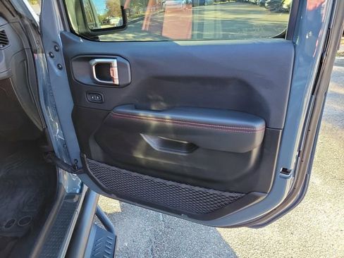 Used 2024 Jeep Wrangler Unlimited Rubicon 392 image 36