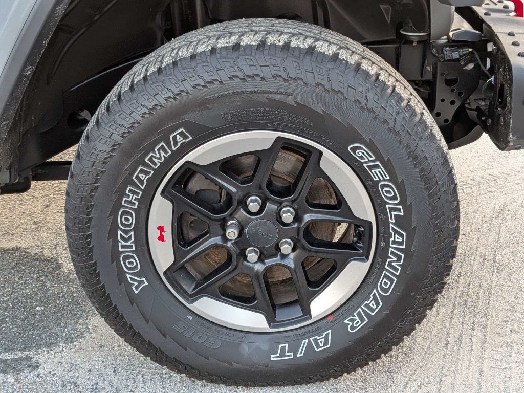 Used 2020 Jeep Wrangler Unlimited Rubicon w/ Steel Bumper Group AWD/4WD image 11